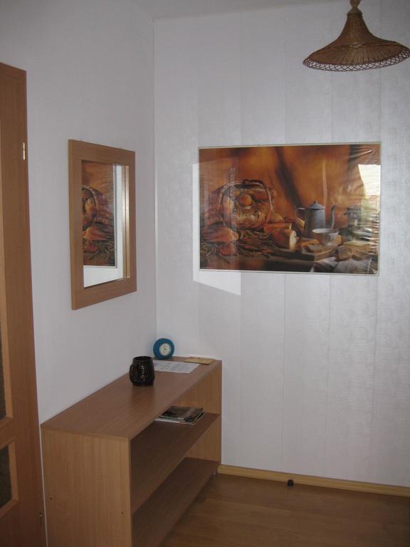 Pokoje Goscinne Pod Palmami Busko Zdroj Exterior photo